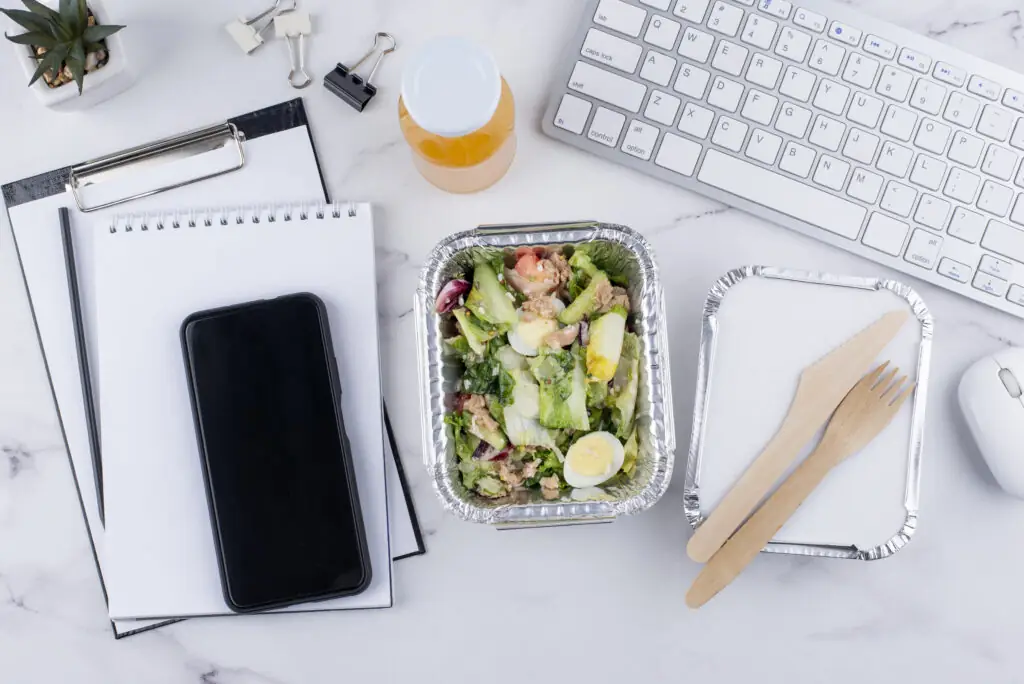 Comida sin microondas para el trabajo con ideas frescas para verano